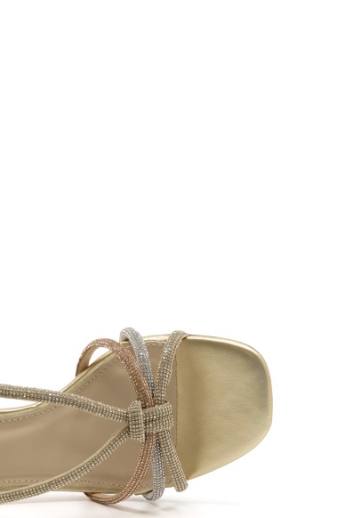 SANDLIAS SALTO MDIO CARMEN-300